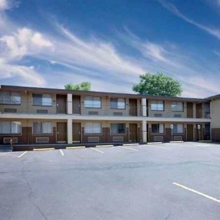 Days Inn Спокен Екстер'єр фото