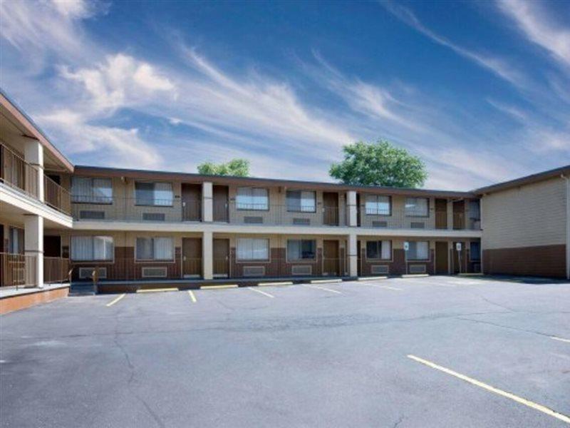 Days Inn Спокен Екстер'єр фото