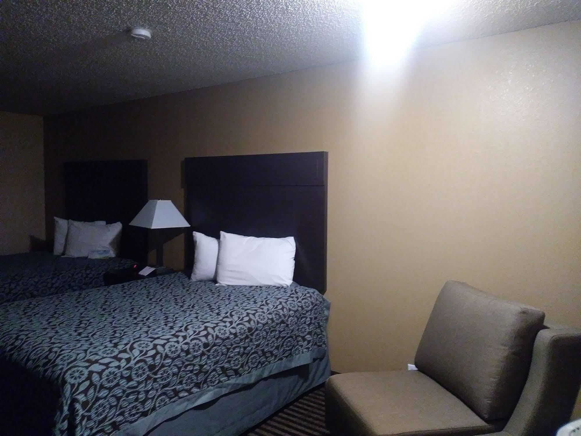 Days Inn Спокен Екстер'єр фото
