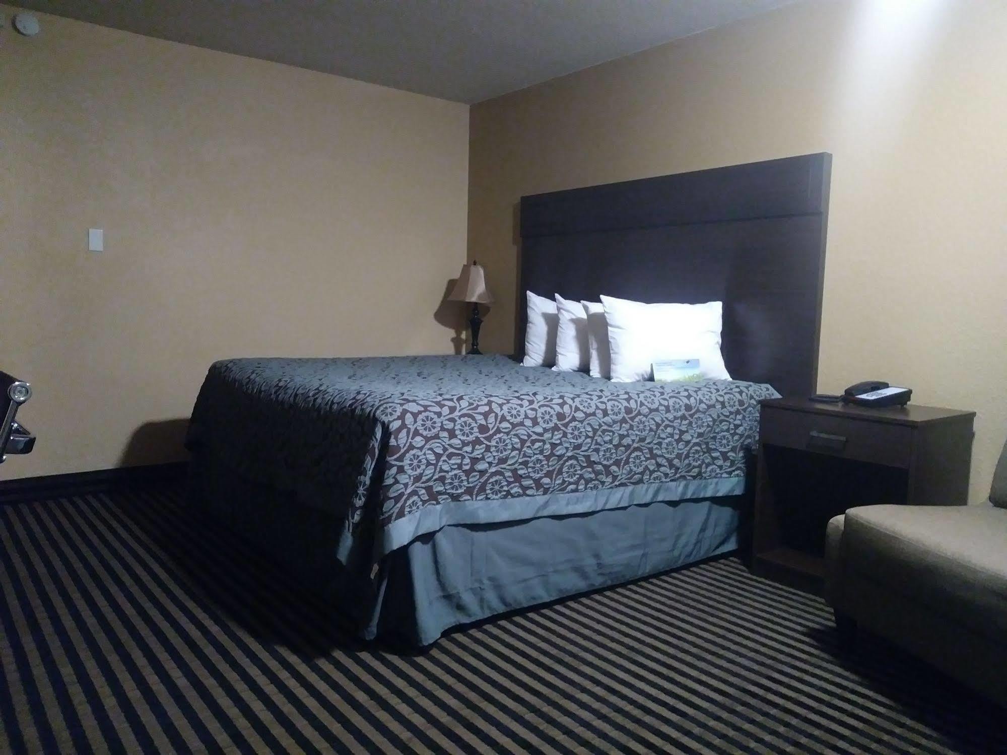 Days Inn Спокен Екстер'єр фото