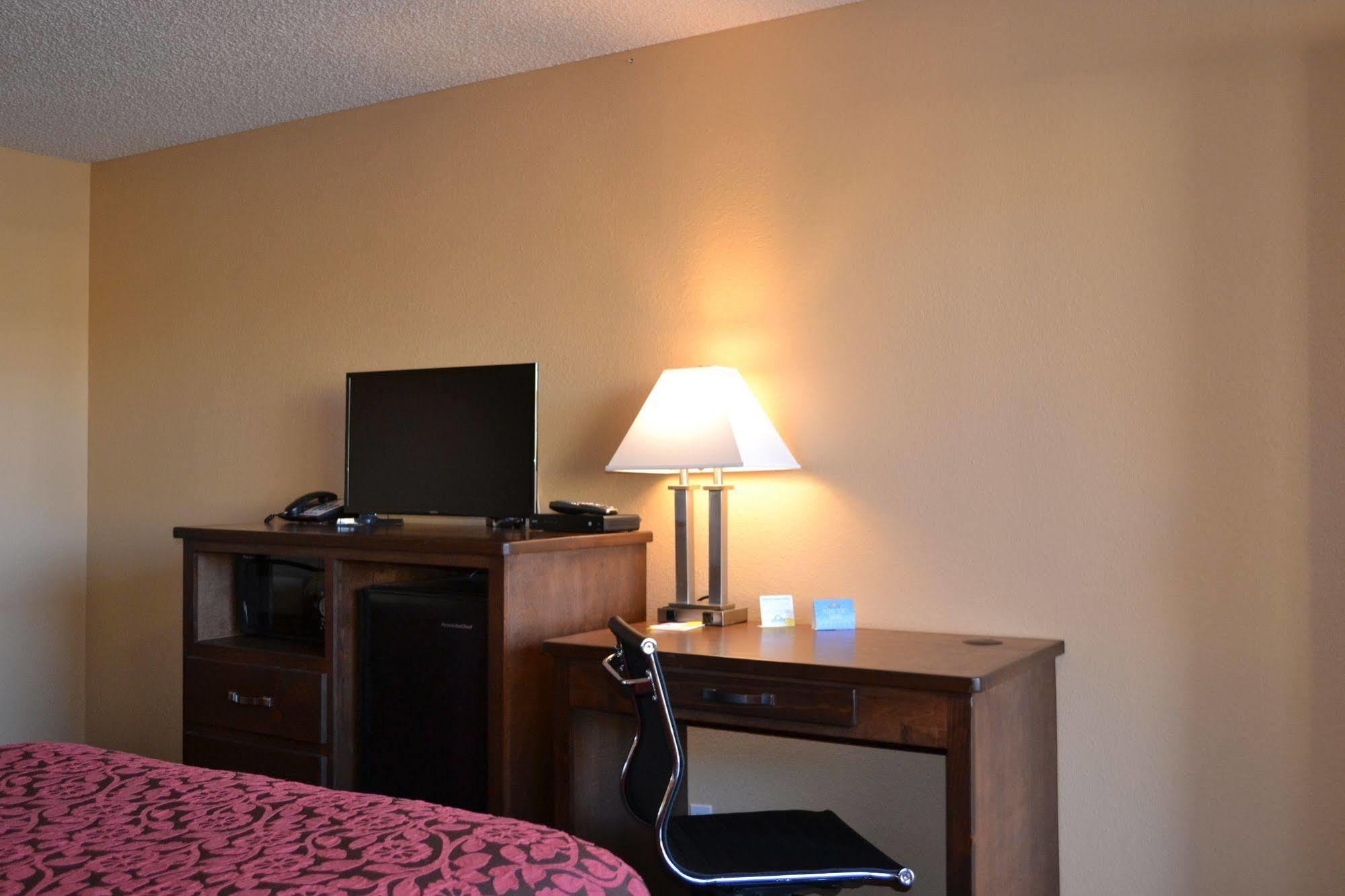Days Inn Спокен Екстер'єр фото