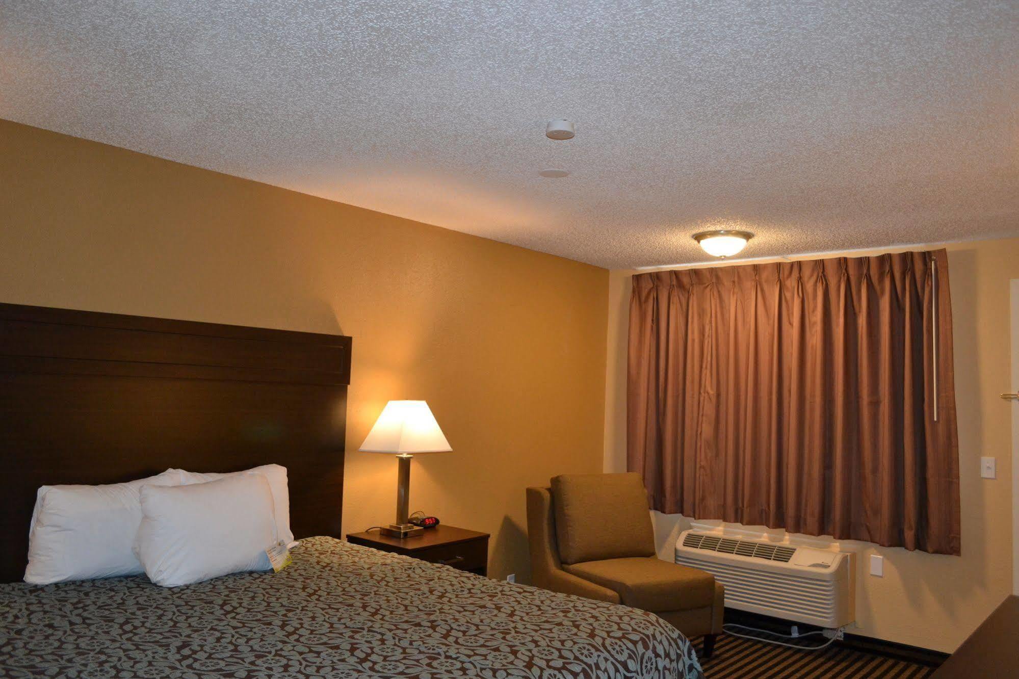 Days Inn Спокен Екстер'єр фото